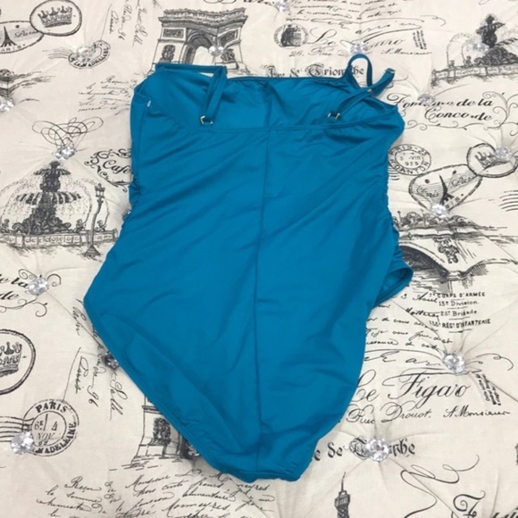 NWOT LA BLANCA 'Island Goddess' One-piece Swimsuit - Picture 4 of 6